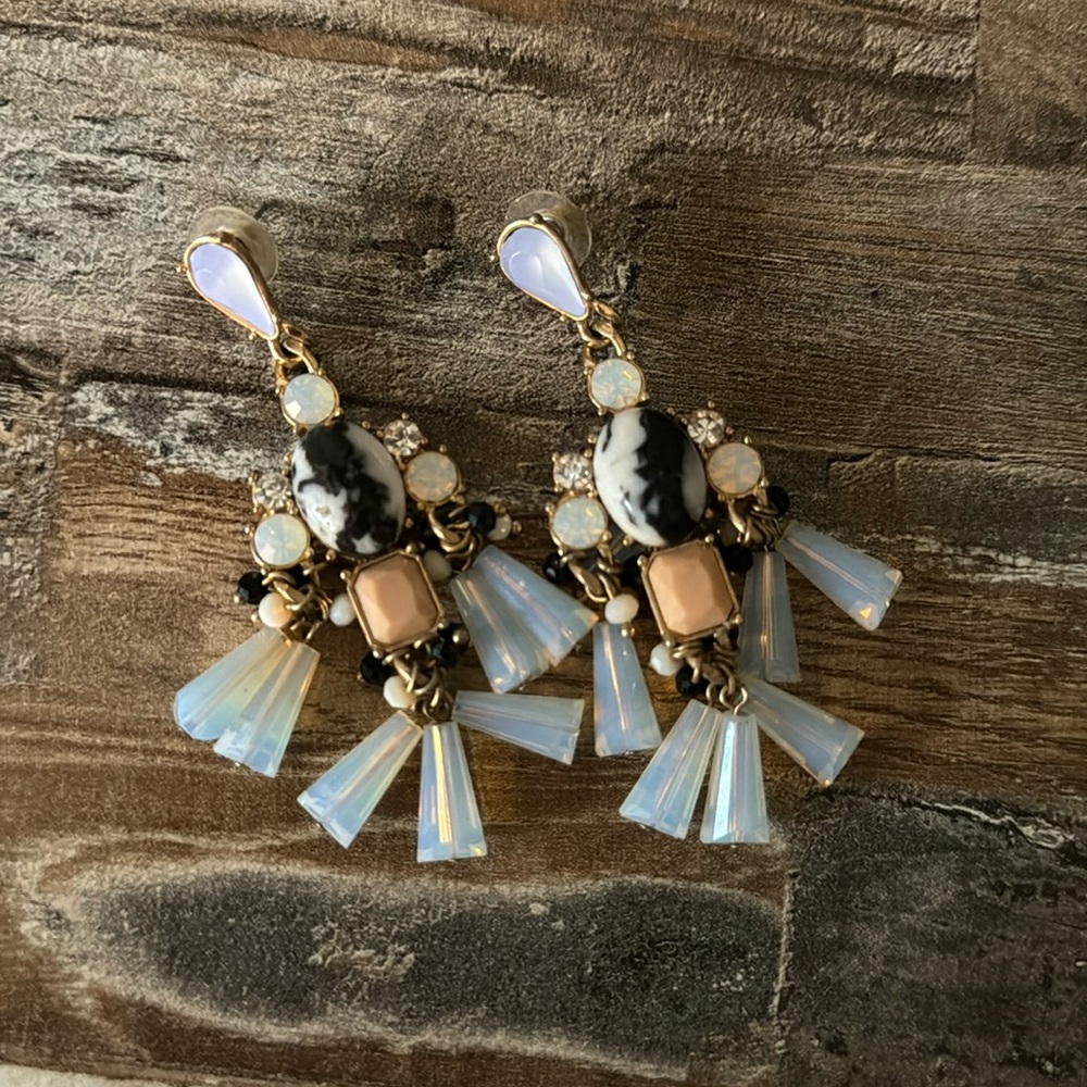 Chandelier earrings